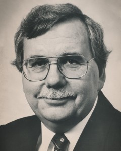 Dr Brian Hennen